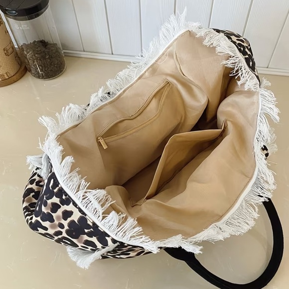 Leopard Print Tote Bag with Fringe - Picture 4 of 10